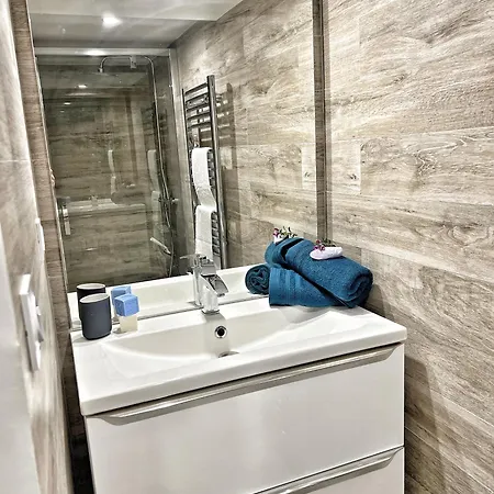 Le Mas Olive, Confortable Avec Piscine Apartman